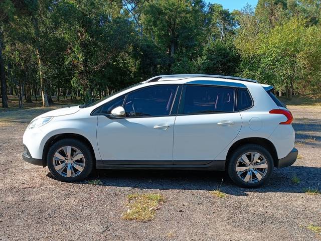 Peugeot 2008 - Active 1.2 AT Año 2015 Precio de venta: U$S13.500