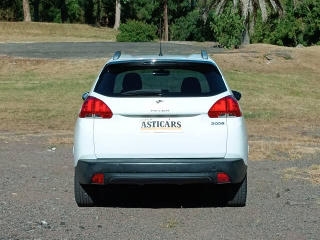 Peugeot 2008 - Active 1.2 AT Año 2015 Precio de venta: U$S13.500