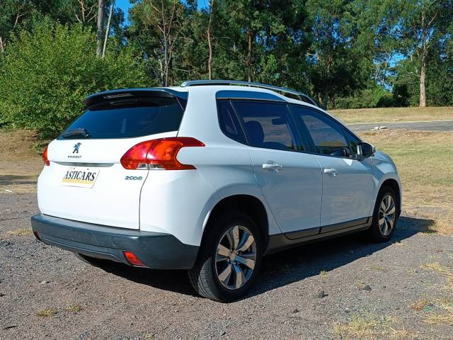 Peugeot 2008 - Active 1.2 AT Año 2015 Precio de venta: U$S13.500